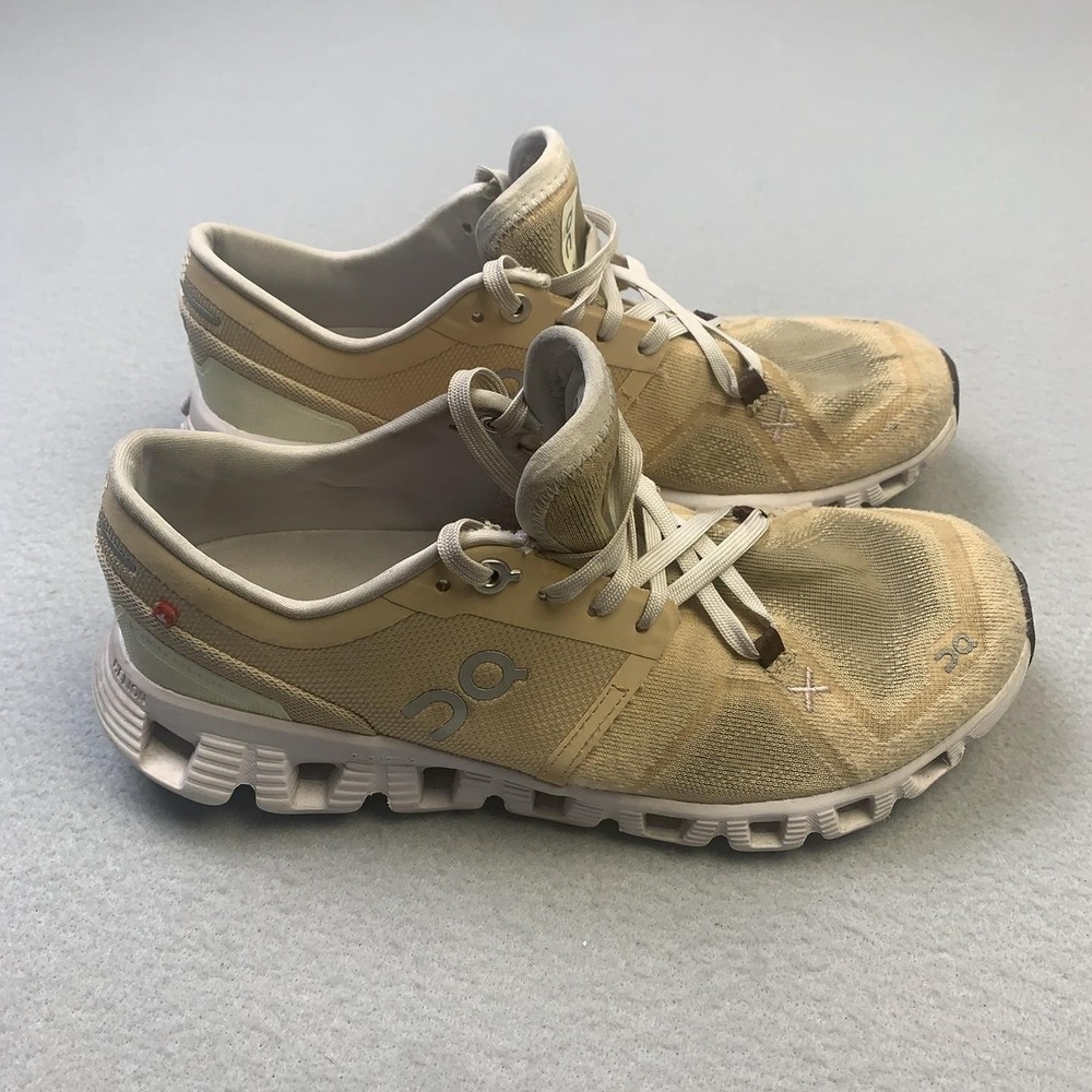 On Cloud Shoes Womens Size 6.5 Beige CloudTec Running Sneakers Breathable Mesh